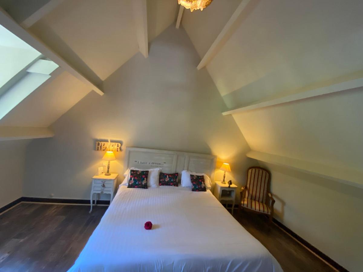 Les Moulins Du Duc Ecolodge มูเอลอง-ซูร์-แมร์ ภายนอก รูปภาพ