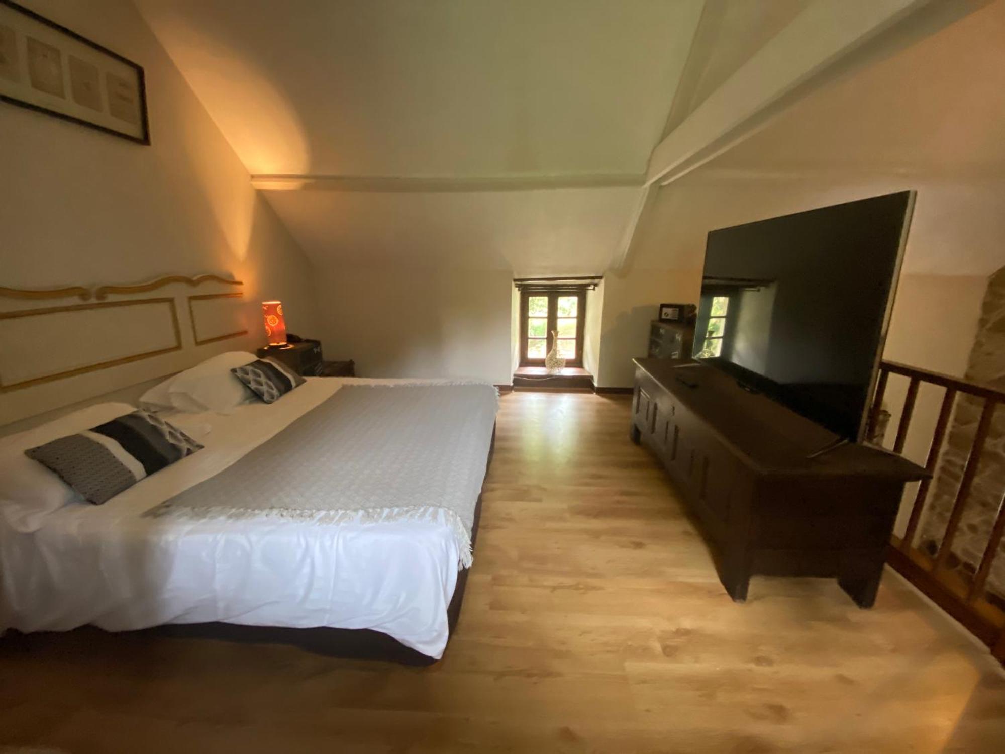 Les Moulins Du Duc Ecolodge มูเอลอง-ซูร์-แมร์ ภายนอก รูปภาพ